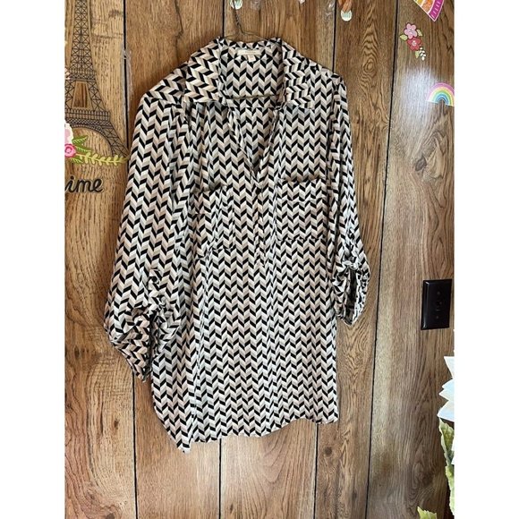 Women's Pleione Chevron Style  Top - Picture 1 of 4